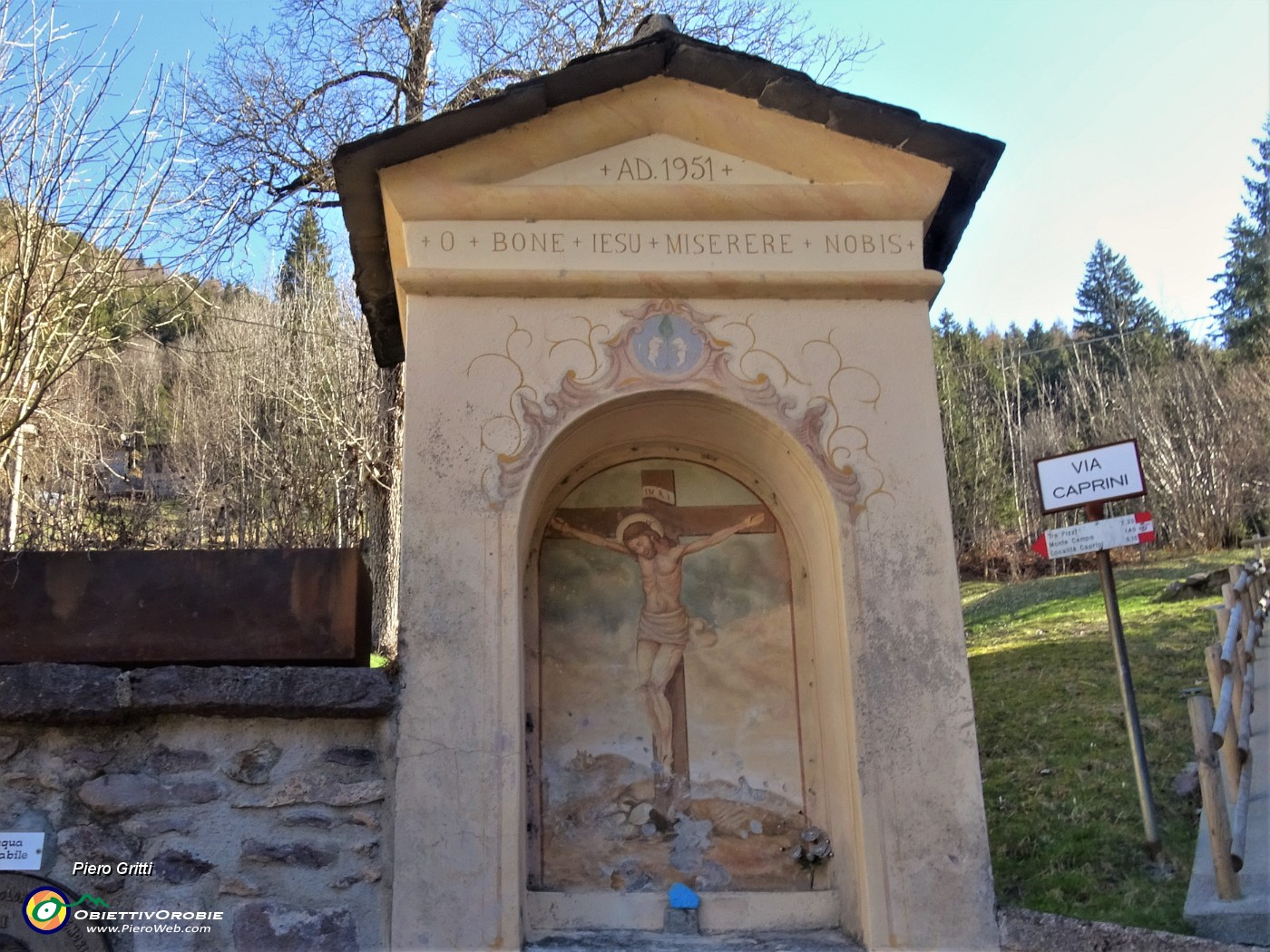 10 Da Capovalle salgo a Caprini (1195 m) in direzione Tre Pizzi.JPG